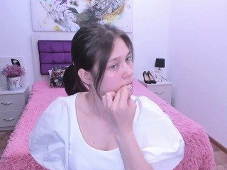 MiaStouns nude on cam – live sex chat
