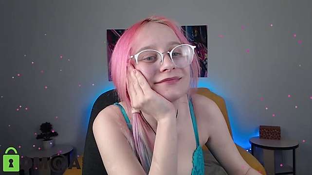 MiaYoung_ naked stripping on cam for live sex video chat
