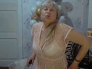 Mila_Lucia naked stripping on cam for live sex video chat