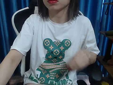 _Na_ naked stripping on cam for live sex video chat