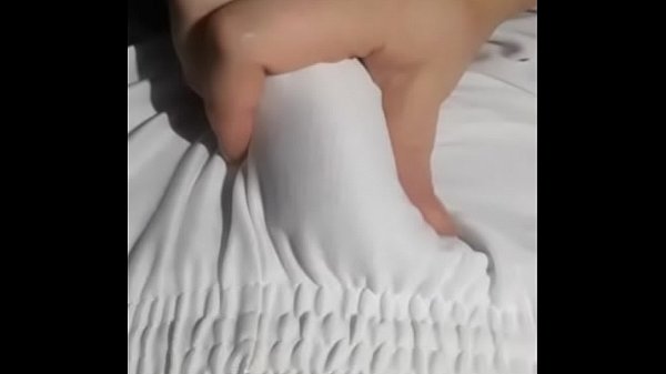 Namorada safada mexendo no Pau grande do namorado asmr
