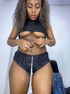 nissa2 naked stripping on cam for live sex video chat