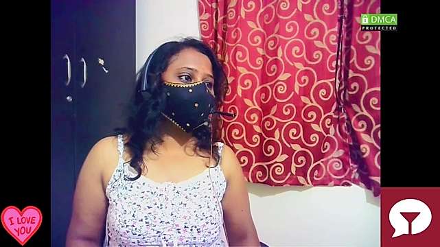sexynayan23 naked stripping on cam for live sex video chat