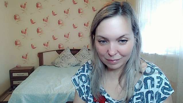 soaring_love naked stripping on cam for live sex video chat