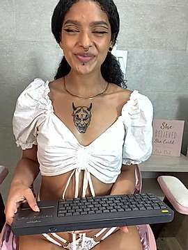 Bella_ph naked stripping on cam for live sex video chat