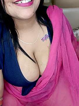 bigboobs_sara naked stripping on cam for live sex video chat