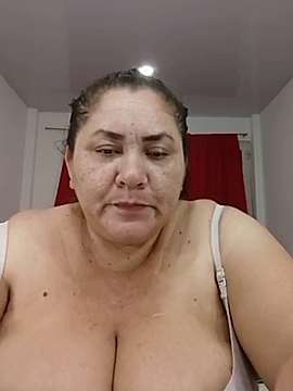 boobsbig2022 naked stripping on cam for live sex video chat