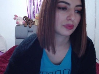 Brianna-Fire nude on cam – live sex chat