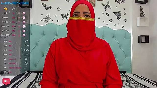 dione_lateefah naked stripping on cam for live sex video chat