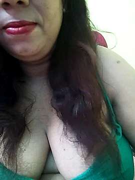dozenn naked stripping on cam for live sex video chat