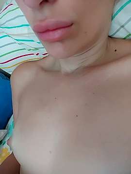 Ginevra25 naked stripping on cam for live sex video chat