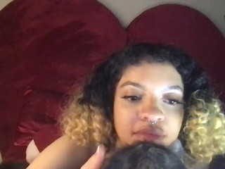 Hunnidelight nude on cam – live sex chat