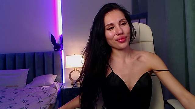 Judy_Clark naked stripping on cam for live sex video chat