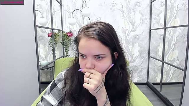 JulieKind naked stripping on cam for live sex video chat