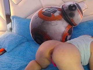 Khloe Benz nude on cam – live sex chat