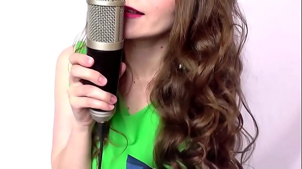 KISSING EATING ICE CREAM JULIA ASMR