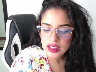 Megan-Evanss nude on cam – live sex chat