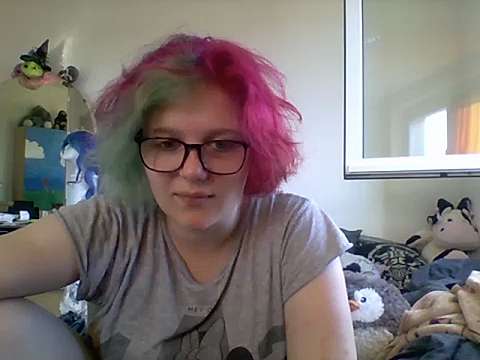 Mellow_Me naked stripping on cam for live sex video chat