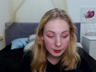 MoanaMoon nude on cam – live sex chat