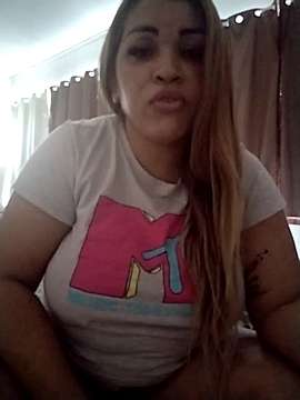 natashaaRomanofe33 naked stripping on cam for live sex video chat