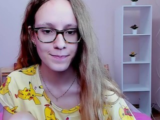 RebeccaHumm nude on cam – live sex chat