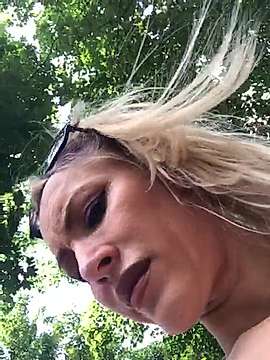 suuzykiss naked stripping on cam for live sex video chat