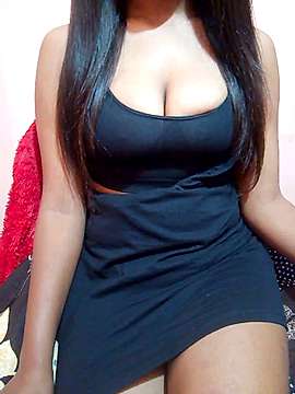 YoungishCouple naked stripping on cam for live sex video chat