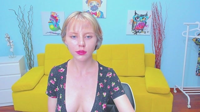 BekkiKiss naked stripping on cam for live sex video chat