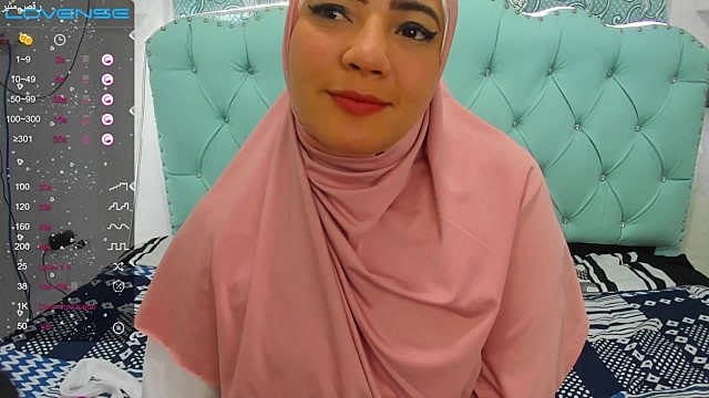 dalia_Sajjad naked stripping on cam for live sex video chat