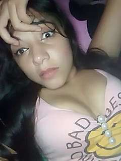 EstefanyRobles naked stripping on cam for live sex video chat