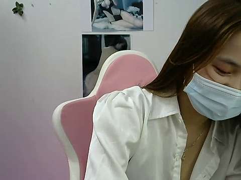——luna—— naked stripping on cam for live sex video chat
