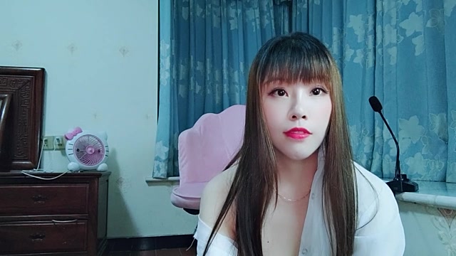 Mingming606 naked stripping on cam for live sex video chat