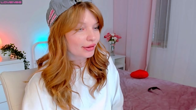 NencyDrew naked stripping on cam for live sex video chat