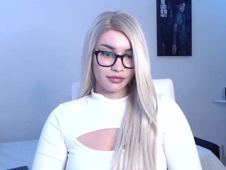 Sara Collyns nude on cam – live sex chat
