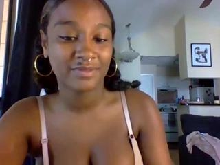 Shaniatwainxo nude on cam – live sex chat