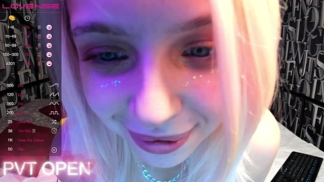 AliceHallll naked stripping on cam for live sex video chat