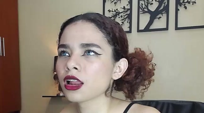 Angelina_Durless naked stripping on cam for live sex video chat