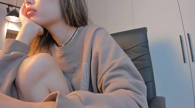 Artmolly naked stripping on cam for live sex video chat