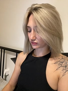 DanaCute naked stripping on cam for live sex video chat