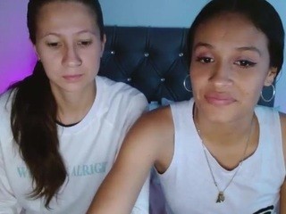 LuuAndValentina nude on cam – live sex chat