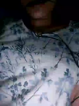 Yourskimmi naked stripping on cam for live sex video chat