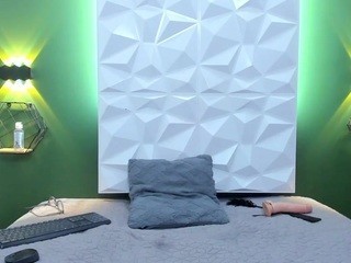 Beckaricci nude on cam – live sex chat