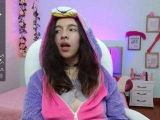 Bri-von-dhara nude on cam – live sex chat