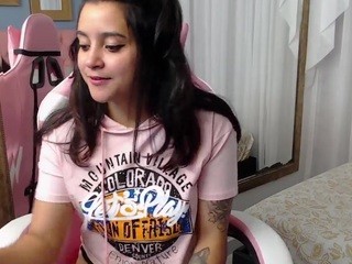 CoraliineeJones nude on cam – live sex chat
