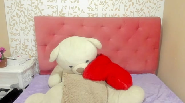 Isabelldusyx naked stripping on cam for live sex video chat
