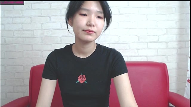 Kyoka_Kiss naked stripping on cam for live sex video chat