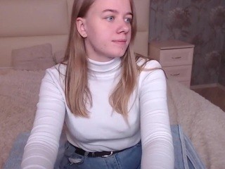 MeganYour nude on cam – live sex chat