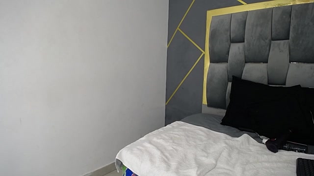 MiiaaaM naked stripping on cam for live sex video chat