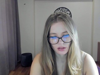 NicoleSue nude on cam – live sex chat