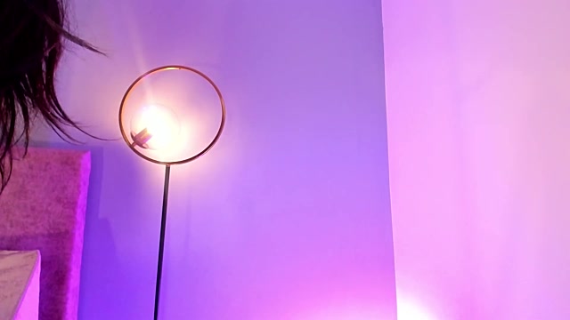 TaniaMalibu naked stripping on cam for live sex video chat